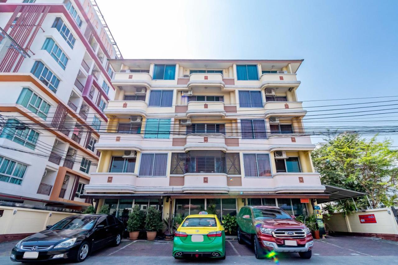 Benjaratch Boutique Apartment Bangkok Exterior photo